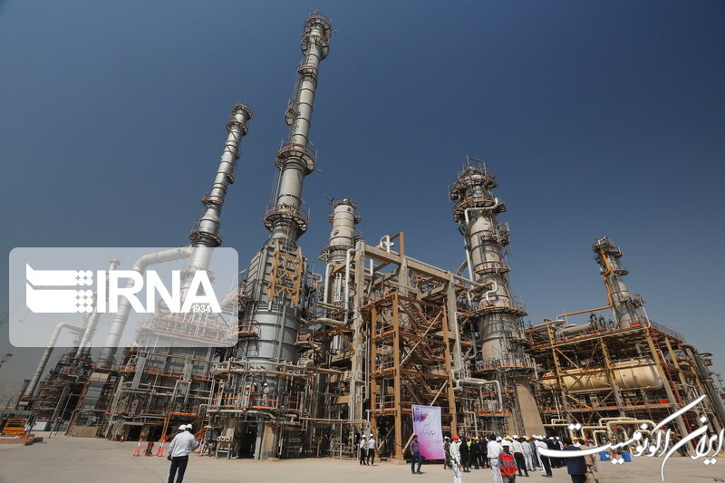 پالایش نفت ایران در پالایشگاه‌های فراسرزمینی