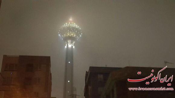 برج میلاد در مه 