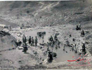 عکس : چشمه آب گرم سرعین در زمان قاجار