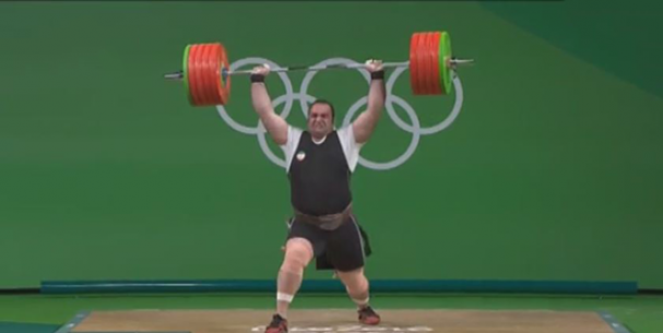 فیلم : رقابت دو ضرب سلیمی با ناداوری در وزنه برداری المپیک