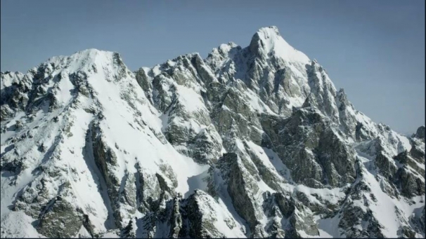 فیلم : اسکی در ارتفاعات کوه های تیتان