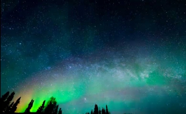 فیلم : تصاویر زیبا از شفق شمالی آلاسکا