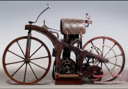عکس : اولین موتور سیکلت تاریخ
