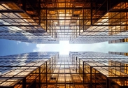 عکاسی از اشکال هندسی ساختمان های بلند