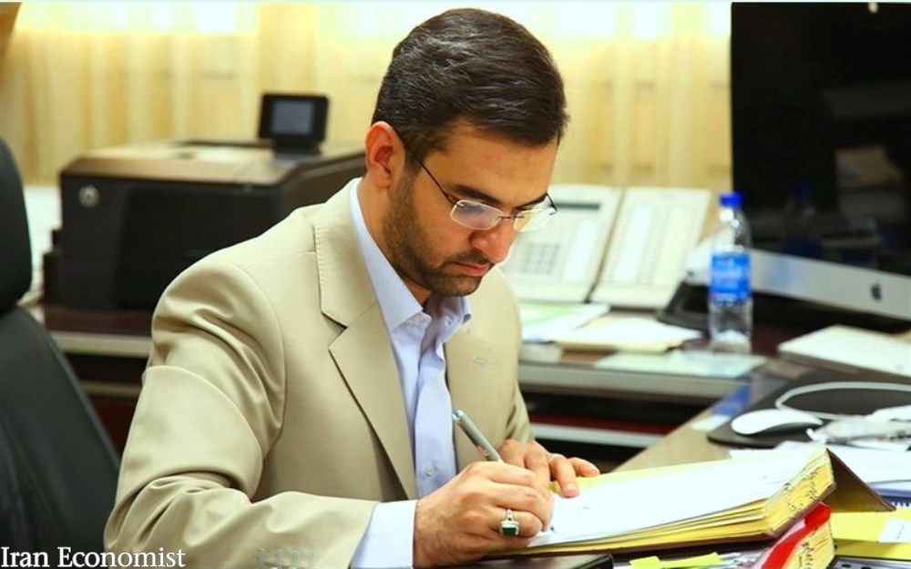 پیام آذری جهرمی به وزیردفاع در پی پرتاب ناموفق ماهواره «پیام»