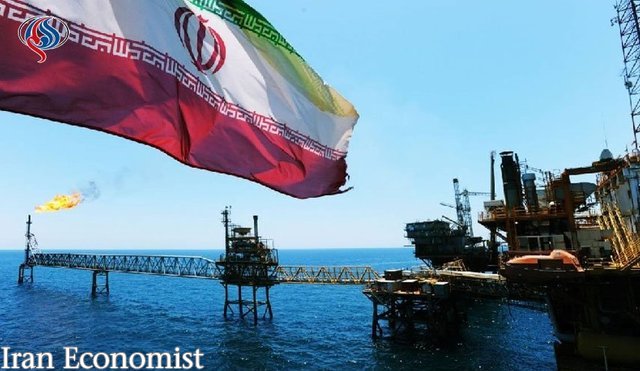 کاهش تنها ۱۰۰ هزار بشکه‌ای تولید نفت ایران پس از تحریم‌ها