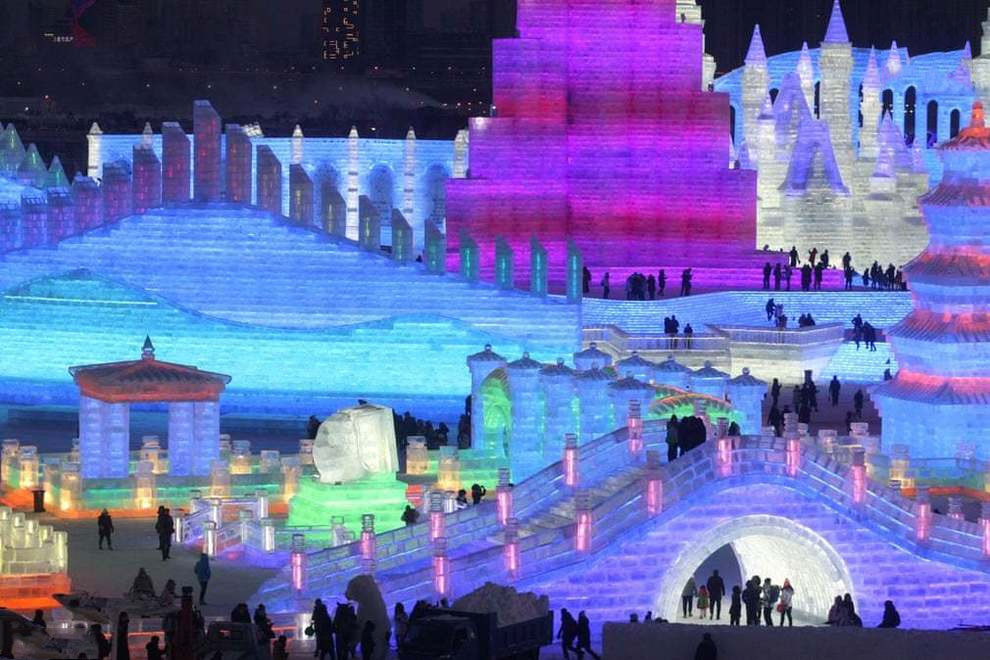 دیدنی ها: جشنواره مجسمه‌های یخی و برفی در هاربین، چین