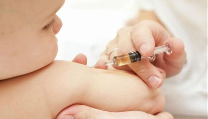 همه آنچه درباره واکسیناسیون کشوری فلج اطفال باید بدانید+ شرایط تزریق واکسن و شایعه‌های دروغین