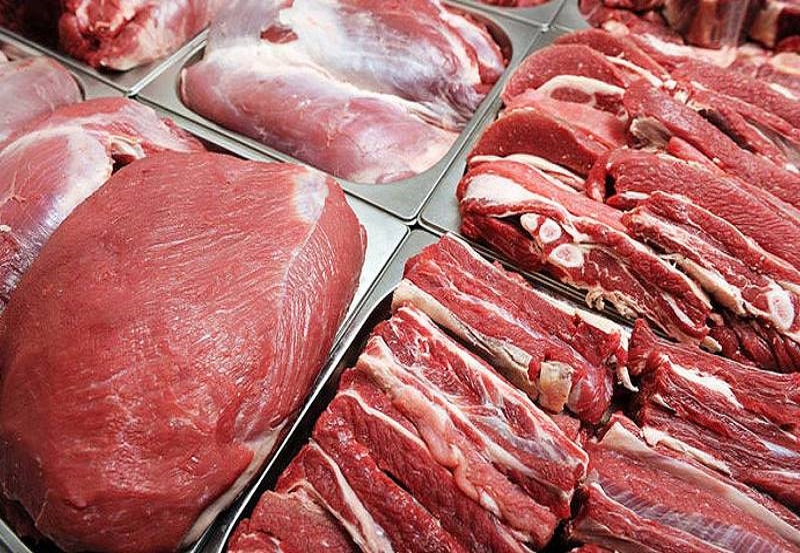 بامداد امروز 40 تن گوشت قرمز  وارد کشور شد