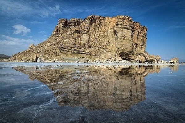کاهش 4 سانتی متری سطح تراز دریاچه ارومیه نسبت به 10 روز گذشته
