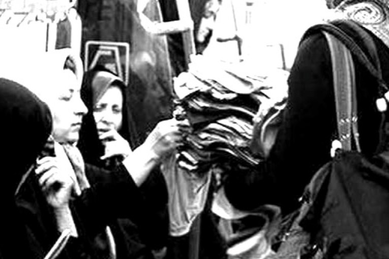 ماجرای غم انگیز کسب و کار دخترانی با صورت‌های پوشانده شده در تونل‌های زیرزمینی تهران