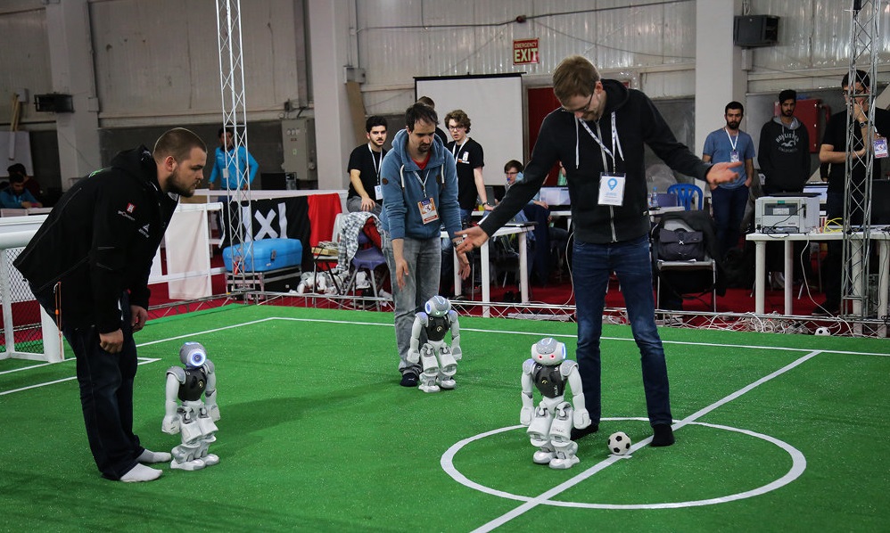 میزبانی دانشگاه امیرکبیر از بزرگ‌ترین جشنواره علمی رباتیک؛ هوش مصنوعی و اتوماسیون در منطقه