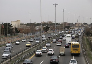 وضعیت ترافیک معابر تهران در هفدهمین روز از فروردین‌ماه و آغاز رسمی اولین روز کاری