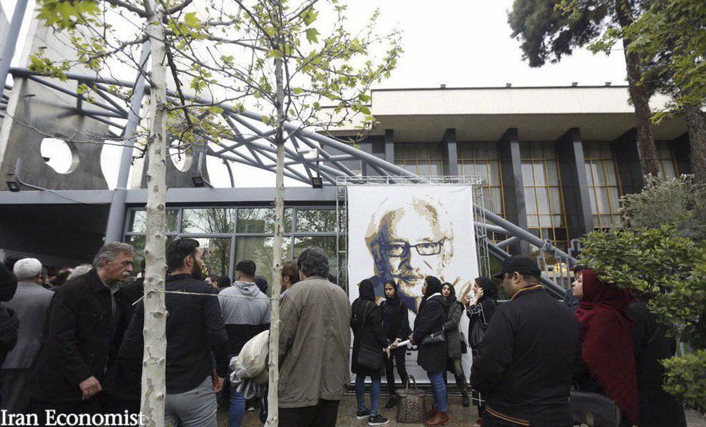 تصاویر: چهره‌های هنری و سیاسی در تشییع جمشید مشایخی