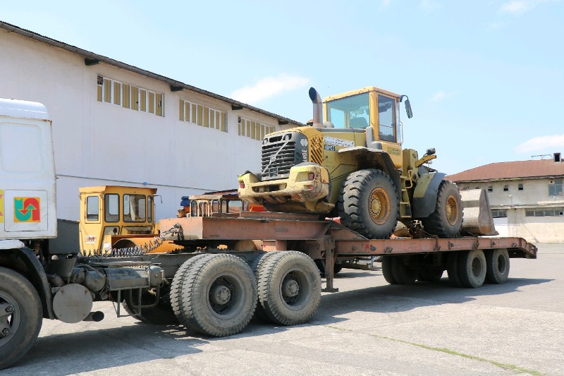 350 دستگاه خودرو سنگین به مناطق سیل‌زده لرستان اعزام شده است