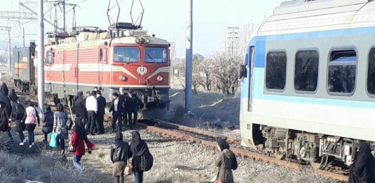 قطار برقی تبریز - دانشگاه شهید مدنی آذربایجان از ریل خارج شد