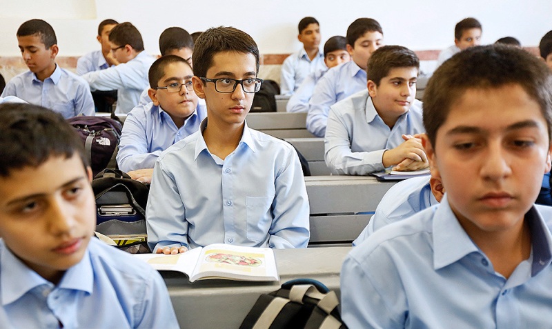 ساعت آموزشی دانش آموزان ایرانی کمتر از استاندارد جهانی است