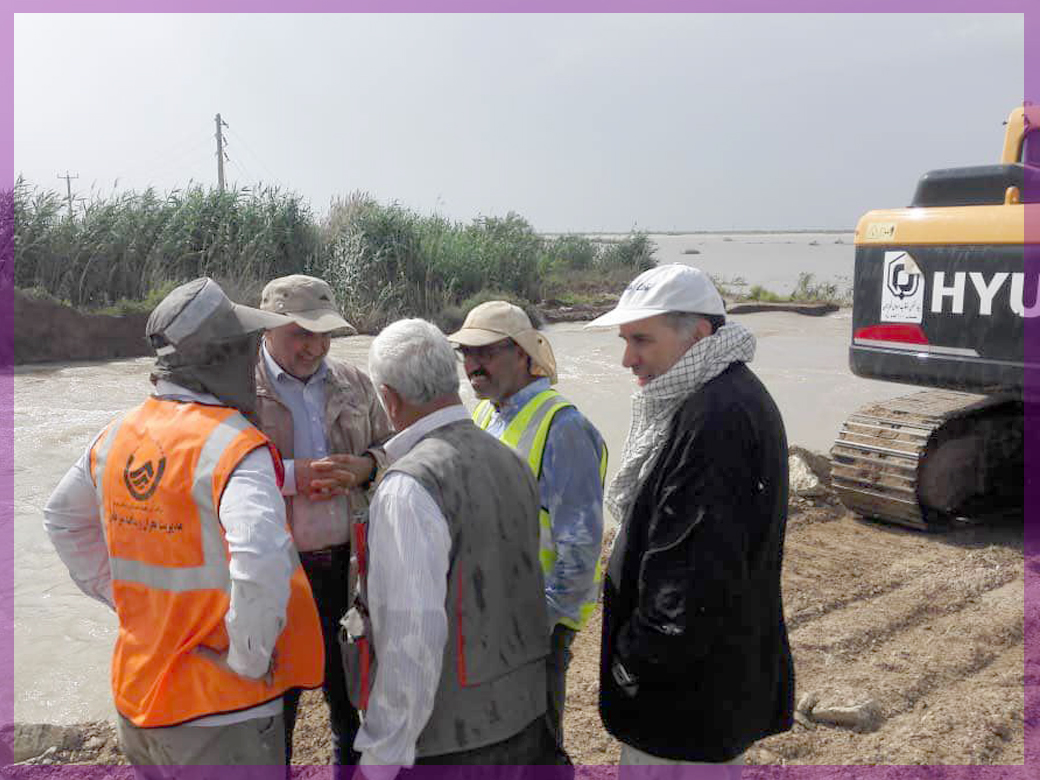 تلاش شبانه روزی تیم های عملیاتی در استان خوزستان جهت تقویت سیل بند بستان به سوسنگرد