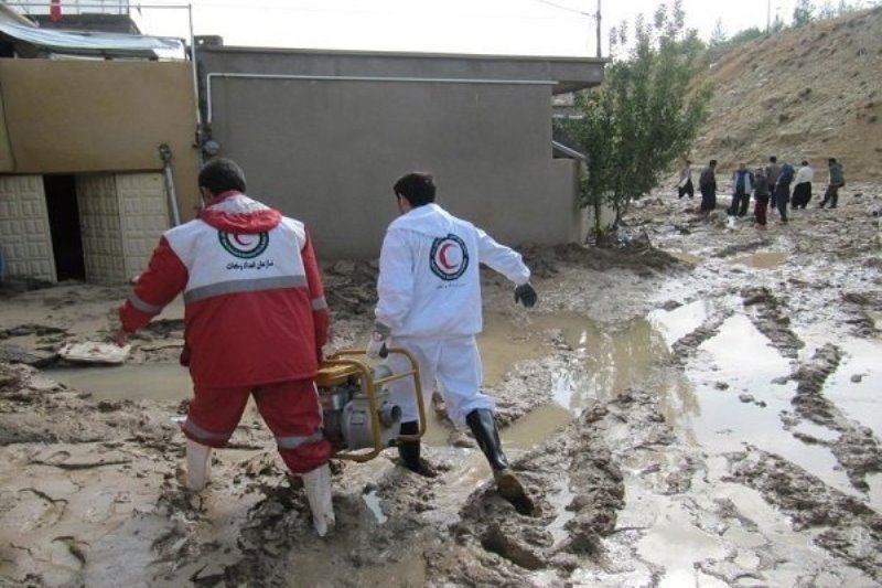 امدادرسانی به  مناطق سیل زده جنوب و شرق کرمان ادامه دارد