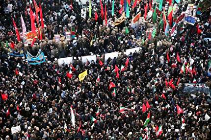 بازتاب حضور چند میلیونی مردم در مراسم تشییع سردار سلیمانی در رسانه‌های خارجی