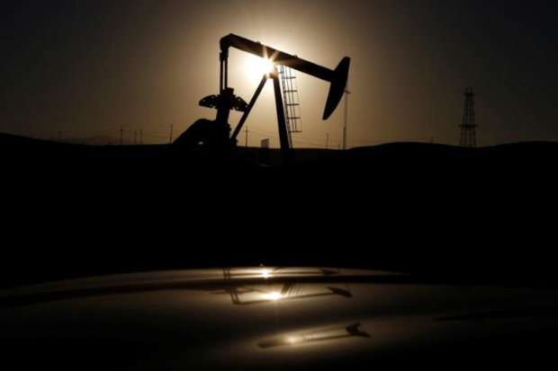 قیمت نفت حدود ٣ دلار سقوط کرد / برنت ۶۶ دلاری شد