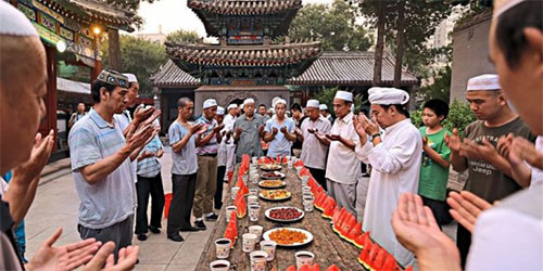 تعطیلات عید فطر در کشور‌های خارجی؛ از درب باز کاخ پادشاه تا عید شکر