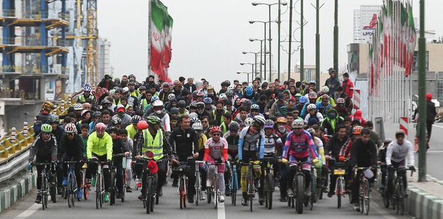 گردهمایی دوچرخه‌ها در پارک لاله
