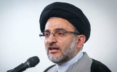 رئیس سازمان اوقاف از نمایشگاه بین المللی تجهیزات پزشکی  ایران بازدید کرد