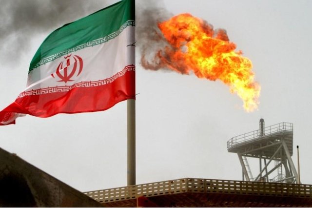 قیمت نفت سنگین ایران  ۶۶ سنت ارزان شد
