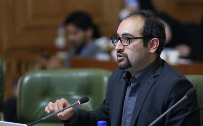 کاظمی/تذکر عضو شورای شهر نسبت به تغییر در وضعیت کارت بلیت خبرنگاران