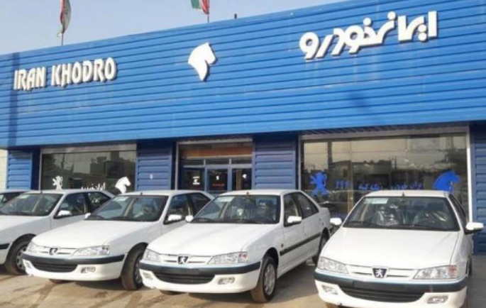 بیش از ۵۰ درصد سهم بازار خودرو سواری به ایران خودرو رسید
