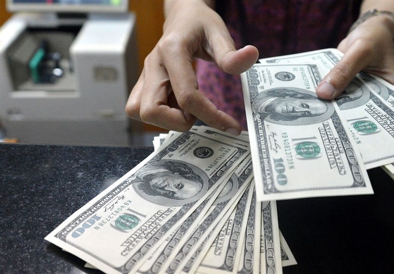قیمت ارز در صرافی ملی امروز ۹۸/۰۳/۲۹| دلار ۲۰۰ تومان ارزان شد