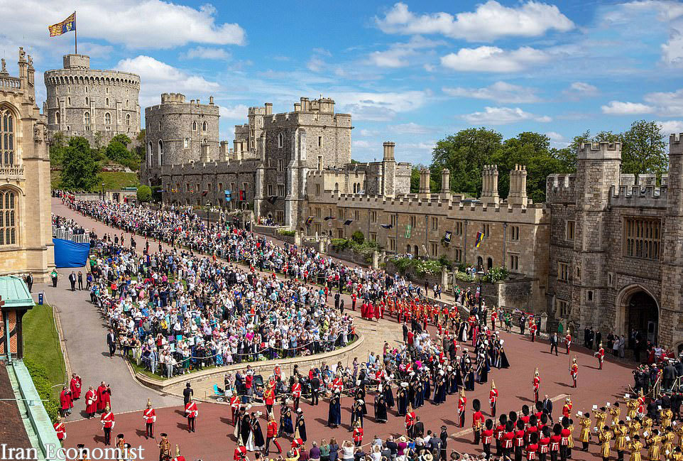 تصاویر: گردهمایی ملکه‌ها در مراسم اعطای نشان بند جوراب