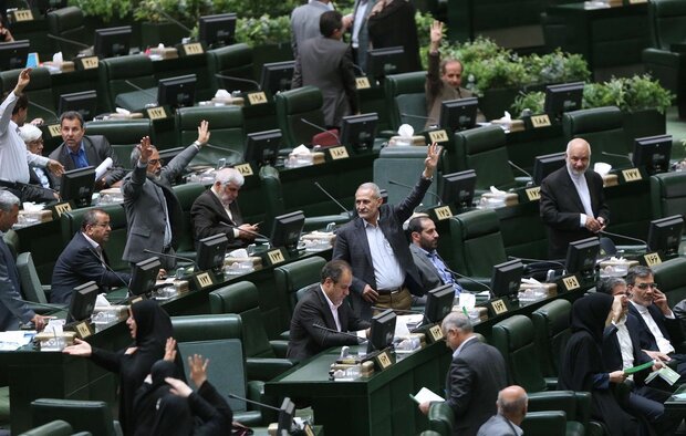 مجلس با افزایش تعداد نمایندگان مخالفت کرد