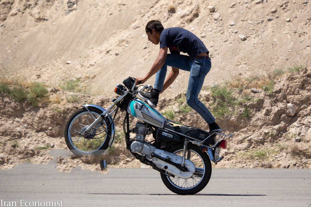 تصاویر | فستیوال تک‌چرخ و حرکات موزون با موتور