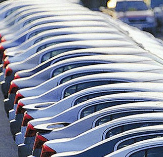 عرضه خودروهای دپو شده علت اصلی کاهش ۲۵ درصدی قیمت‌ها
