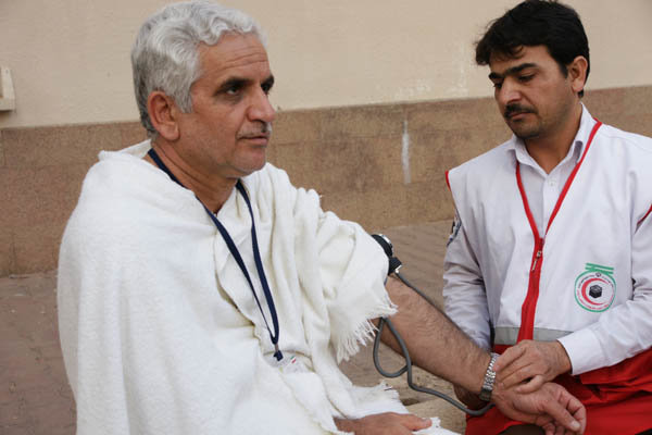 ارائه ۲۵۰ هزار مورد خدمات پزشکی و درمانی به زائران ایرانی در مکه و مدینه