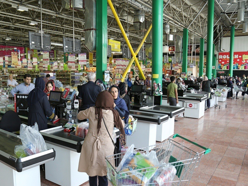 کاظمی/ استقرار دستگاههای خودپرداخت ساخت ایران در فروشگاههای شهروند