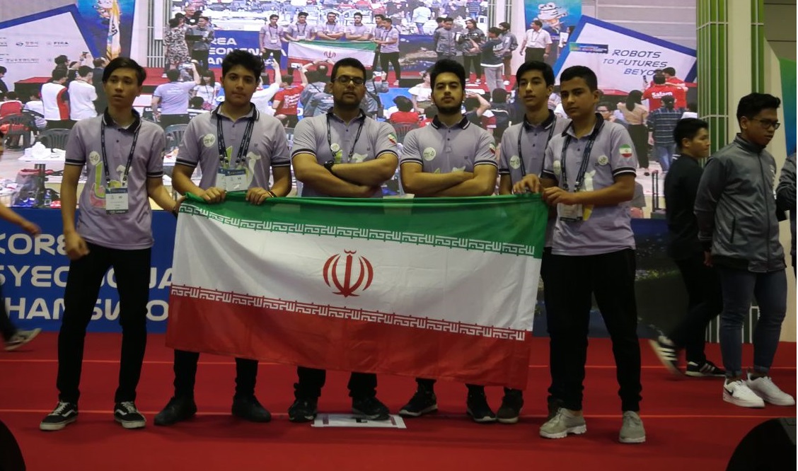 کاروان رباتیک ایران با27 مئال به کشور باز خواهد گشت/ پایان کار کاروان ایران در مسابقات جهانی رباتیک فیرا
