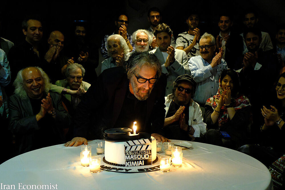 تصاویر: دورهمی هنرمندان در تولد ۷۸ سالگی مسعود کیمیایی