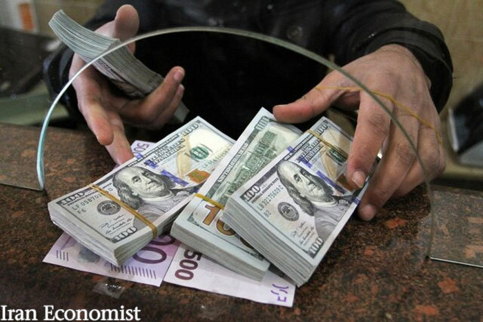 عطش دولت برای توزیع رانت ارزی/دام دلالان برای جمع آوری دلار ارزان