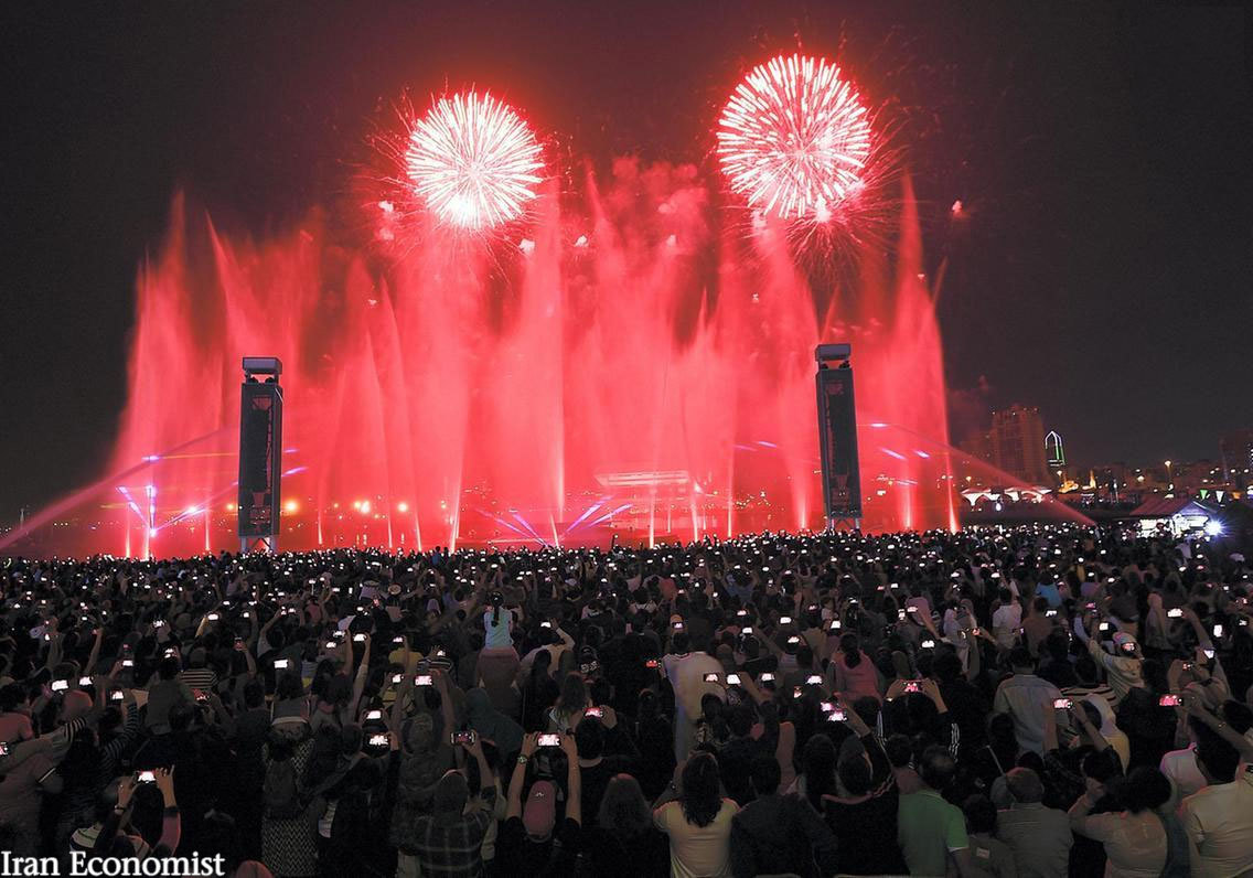 تماشای آتش بازی روز ملی امارات