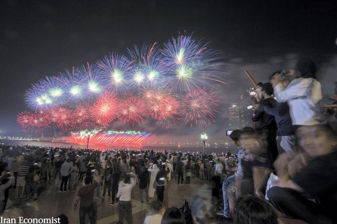 تماشای آتش بازی روز ملی امارات