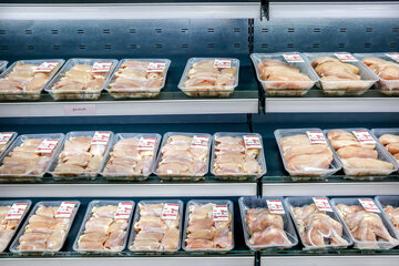 گران‌فروشی در مرغ و گوشت بسته‌­بندی نداریم