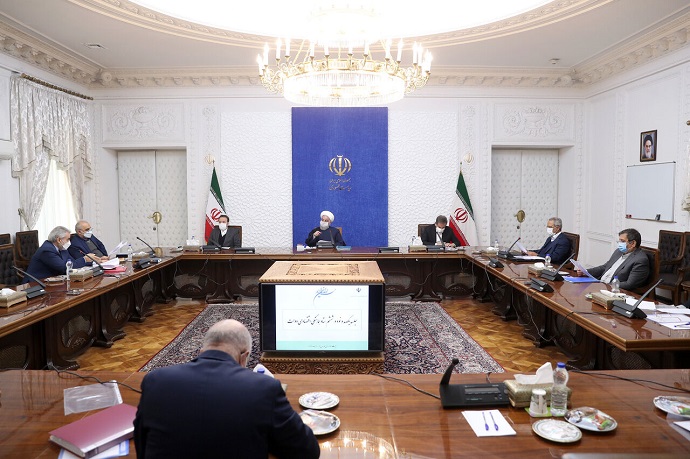 روحانی در جلسه ستاد هماهنگی اقتصادی دولت:مسایل کلان باید به دور از تنش و رفتارهای سیاست‌زده برنامه‌ریزی شودروحانی
