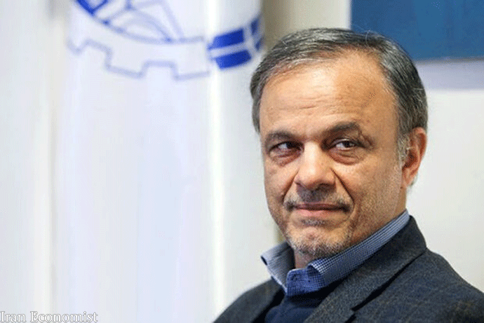 رزم حسینی:سیاست وزارت صمت حمایت از خودروسازان داخلی است