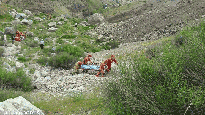 سقوط خودرو به دره تهران سه کشته برجای گذاشت سقوط خودرو به دره تهران سه کشته برجای گذاشت