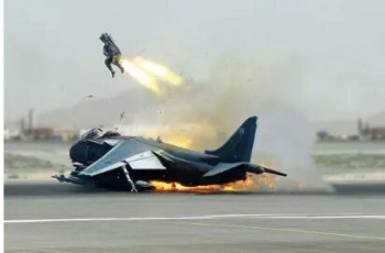 سقوط هواپیمای ارتش افغانستان با خلبان آمریکایی