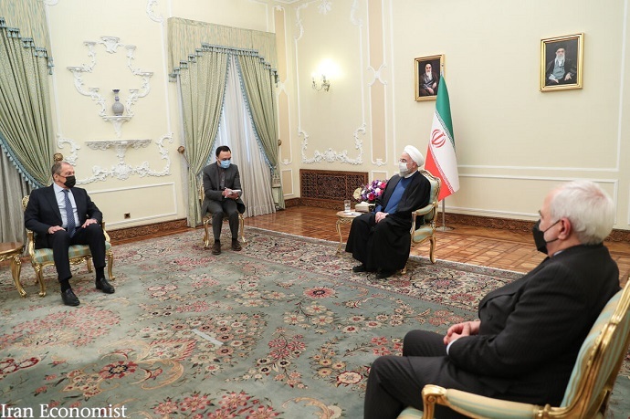 همکاری‌های ایران و روسیه در بخش نفت و انرژی باید اجرایی شوند
