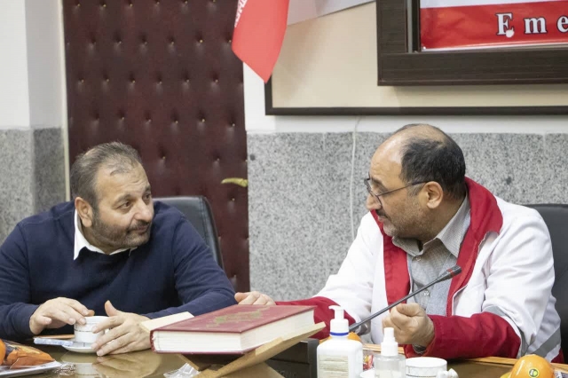 رئیس فدراسیون هاکی به عضویت افتخاری جمعیت هلال احمر درآمد.